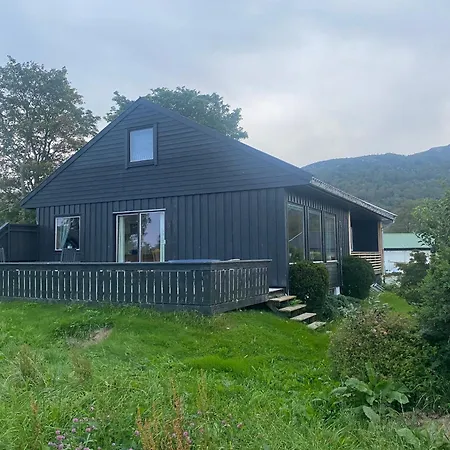 בית נופש Old Near Pulpitrock Jørpeland